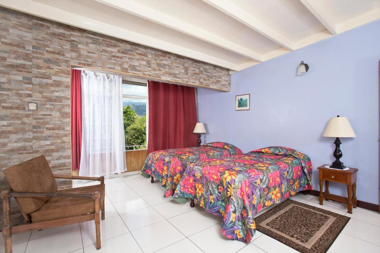 The Gardens Villa Kingston Dış mekan fotoğraf